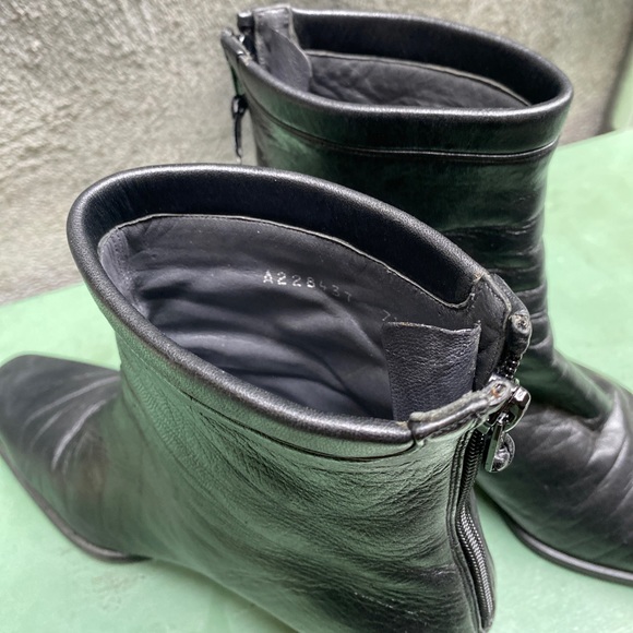 Stuart Weitzman Square Toed Black Leather Booties - Picture 12 of 16